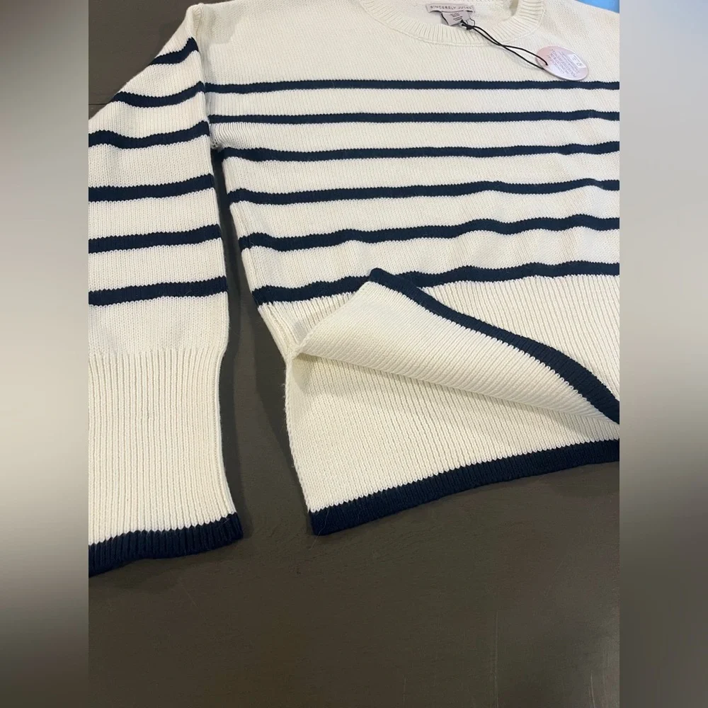 Sincerely Jules White and Navy Striped oversized Sweater - Picture 2 of 5